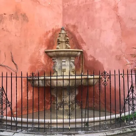 Flamenco Bed & Breakfast *